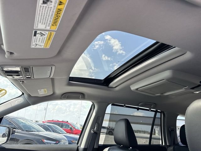 Used 2019  Honda Touring image 22