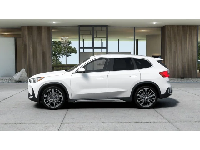 New 2027 Mineral White Metallic BMW  image 4