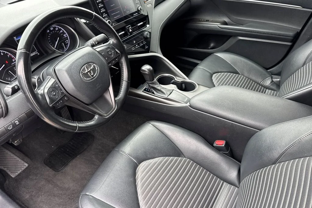 Used 2021 Blue Toyota SE image 12