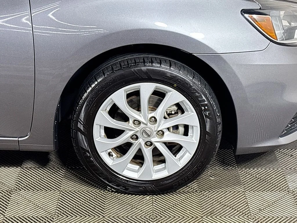 Used 2018 Gray Nissan SV image 22