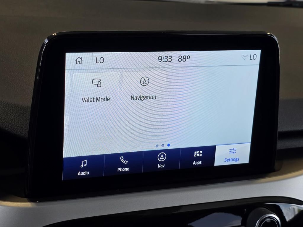 Used 2022 White Ford SEL image 21
