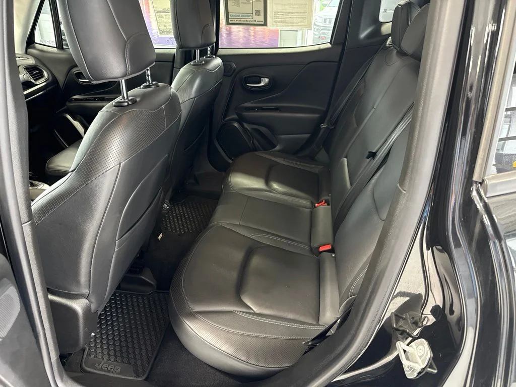 Used 2022 Black Jeep Limited image 11