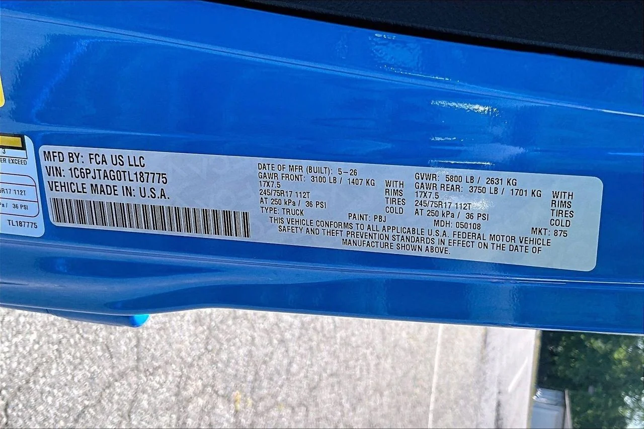 New 2026 Hydro Blue Pearl-Coat Exterior Paint Jeep Sport image 35