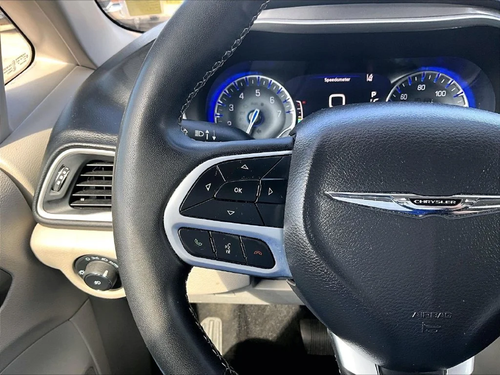 Used 2023 Blue Chrysler Touring L image 12