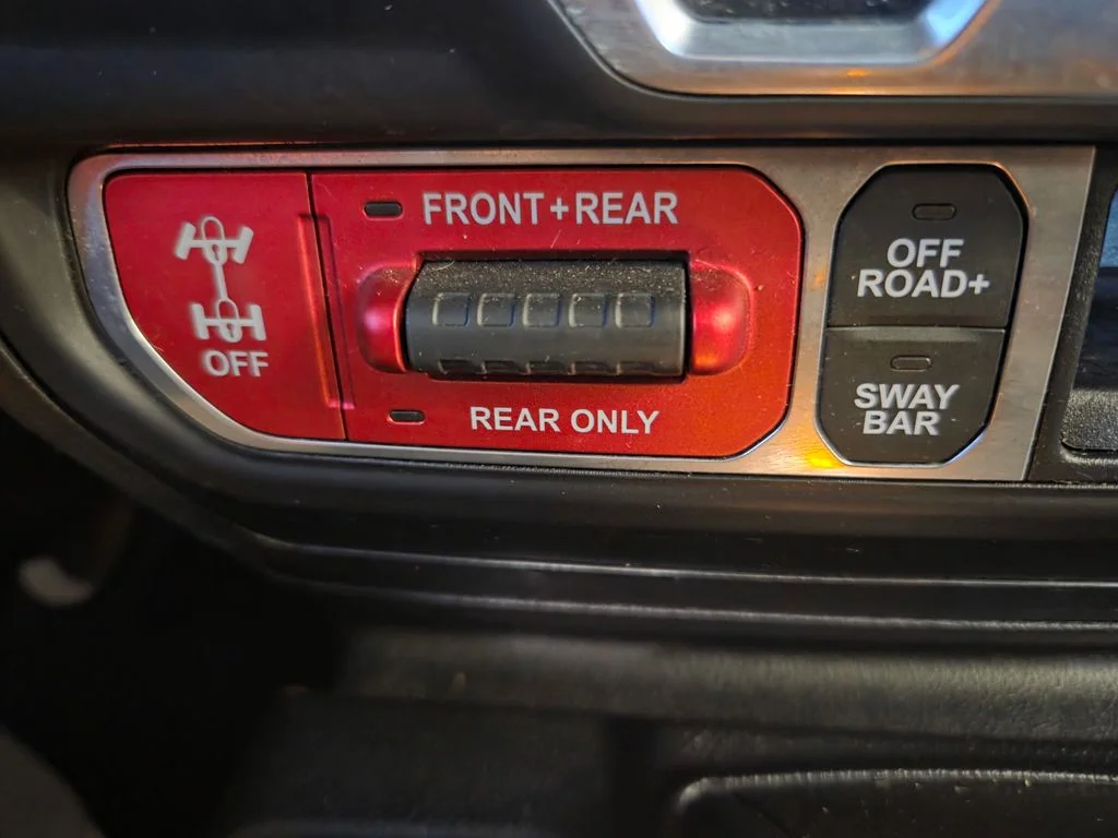 Used 2020 Punkn Metallic Clearcoat Jeep Rubicon image 43