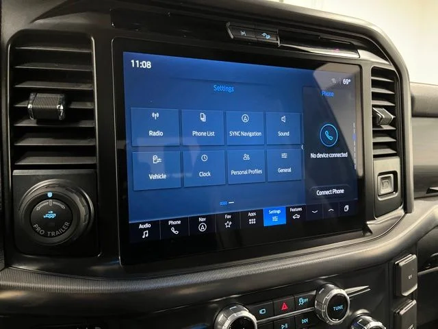Used 2025 White Ford Lariat image 37
