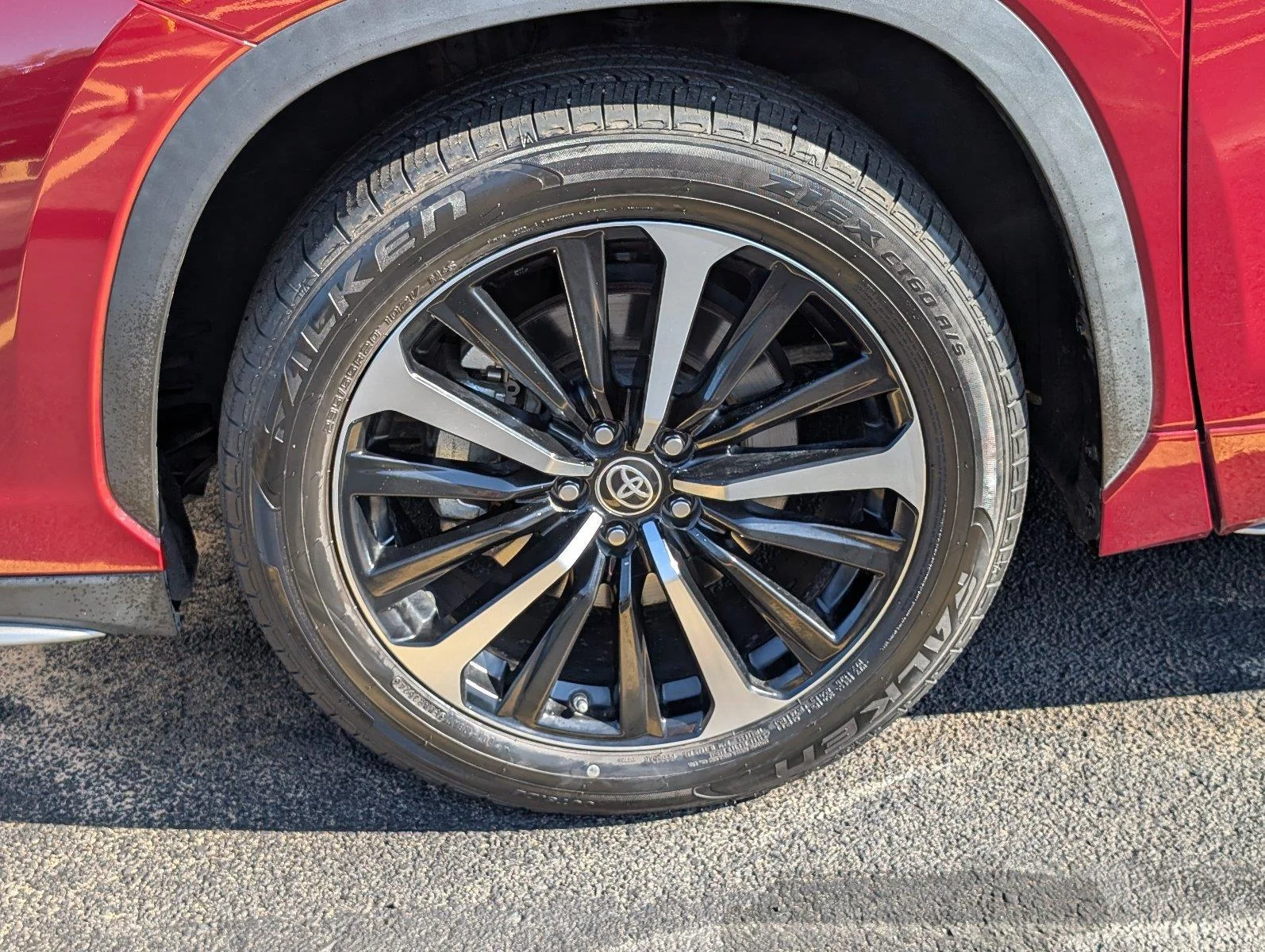 Used 2022 Ruby Flare Pearl Toyota XSE image 11