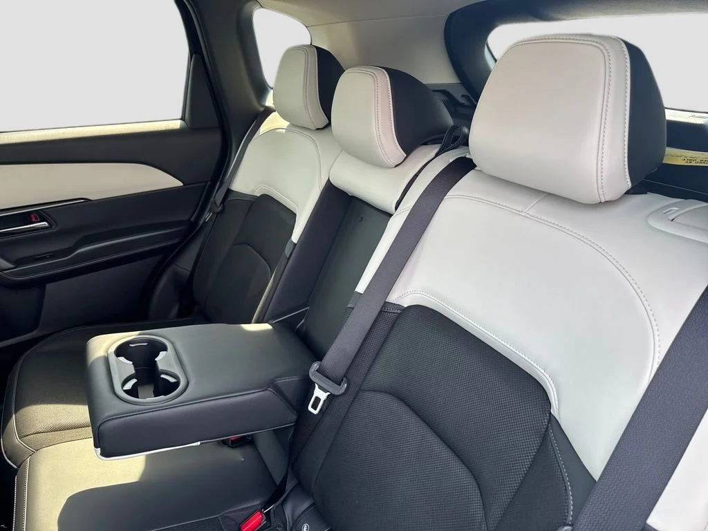 New 2026 Machine Gray Mazda 2.5 S Select image 13