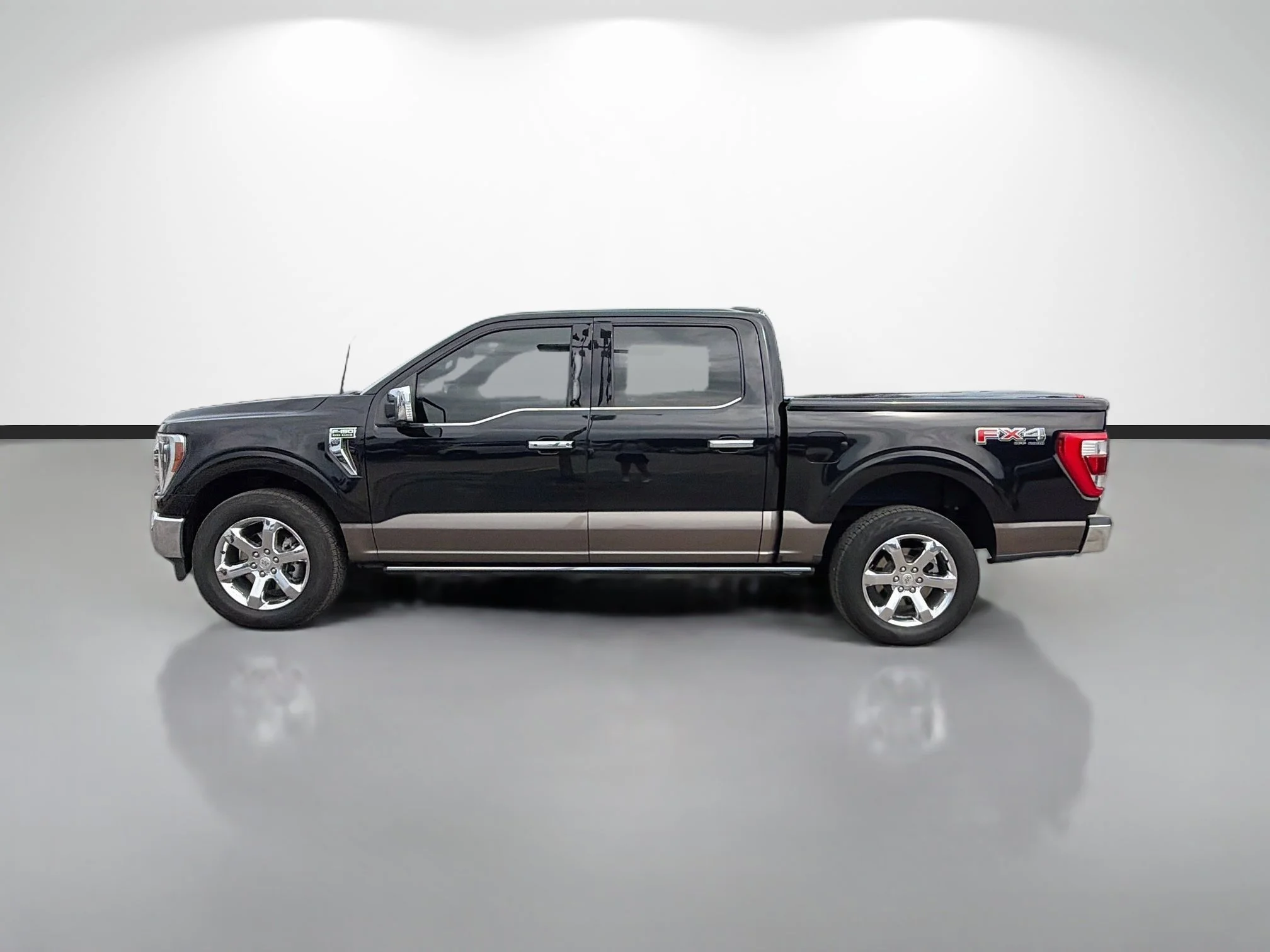 Used 2021 Agate Black Metallic Ford King Ranch image 6