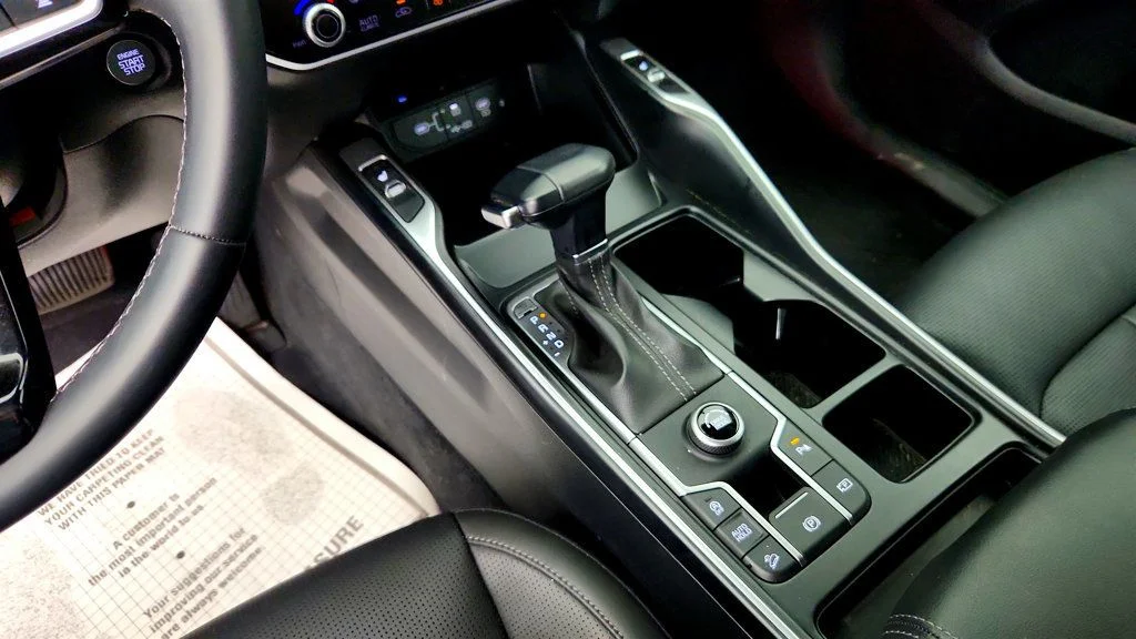 Used 2024 Ebony Black Kia S FWD w/ Panoramic Sunroof Pkg image 15
