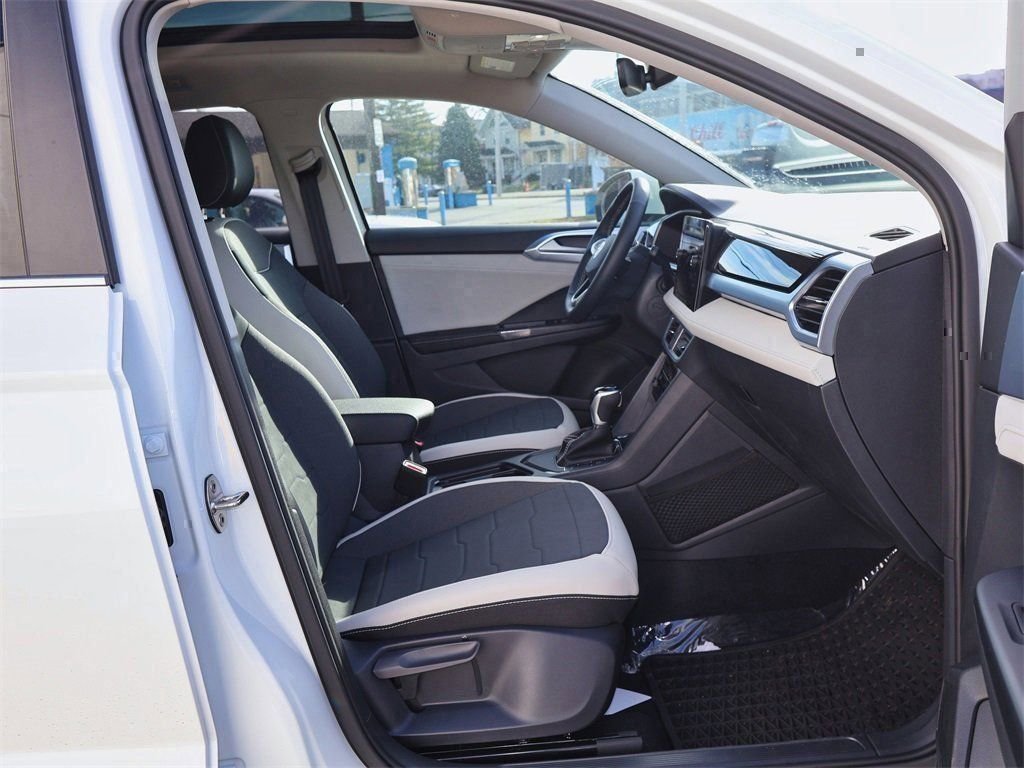 2026 Volkswagen Taos SE - Photo 27