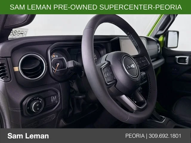 Used 2025 Green Jeep High Tide image 9