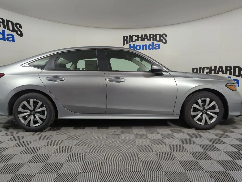 New 2026 Solar Silver Metallic Honda LX image 6