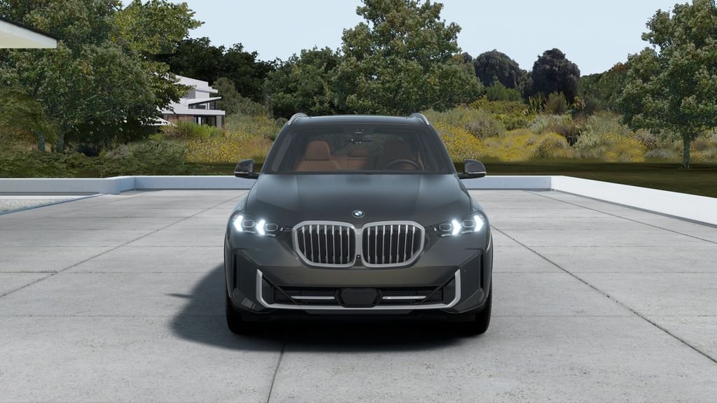 New 2026 Dravit Grey Metallic BMW xDrive50e image 27