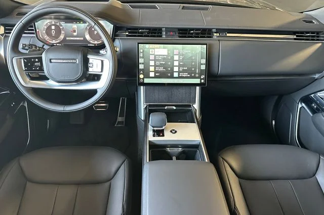 New 2026 Santorini Black Land Rover SE image 12