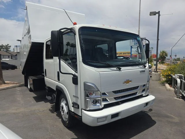 2023 Chevrolet Low Cab Forward 4500 Gas 176" WB Crew Cab's photo