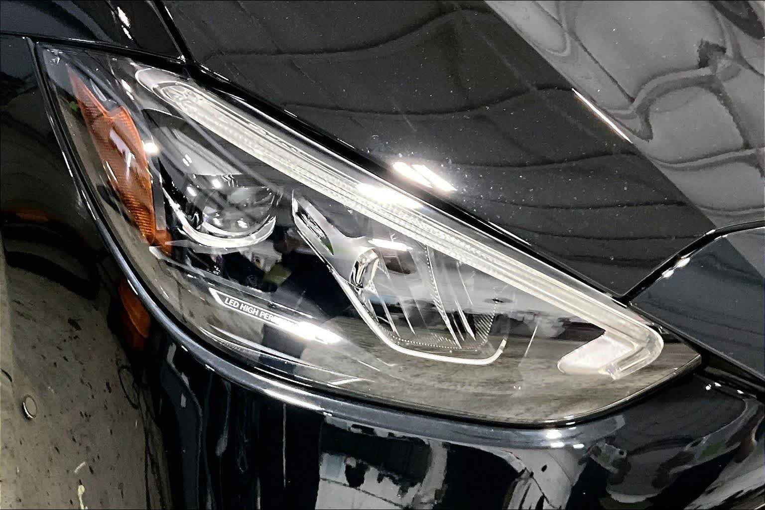 New 2026 040/Black Mercedes-Benz C 300 image 17