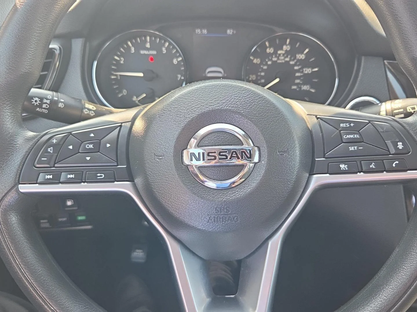 Used 2020 Red Nissan SV Intelligent AWD image 19
