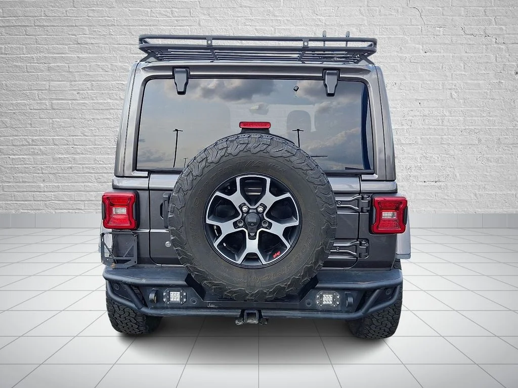 Used 2018 Granite Crystal Clearcoat Metallic Jeep Unlimited Rubicon image 6