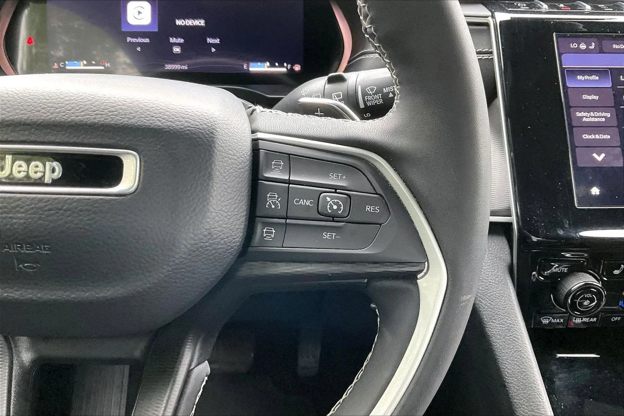 Certified Used 2023 Gray Jeep Altitude X image 30