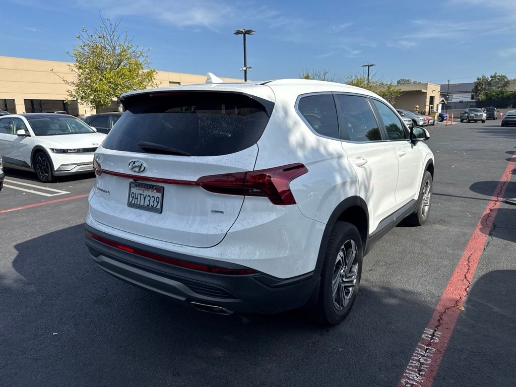 2023 Hyundai Santa Fe SE - Photo 3