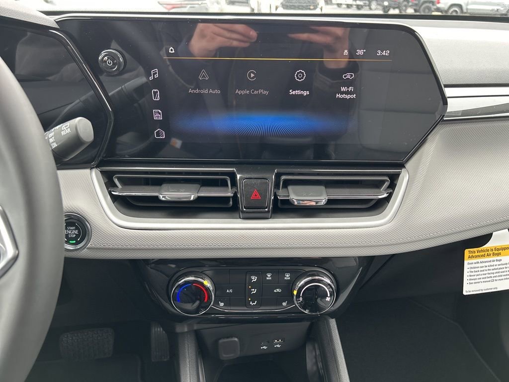 New 2026 Summit White Chevrolet LT image 27