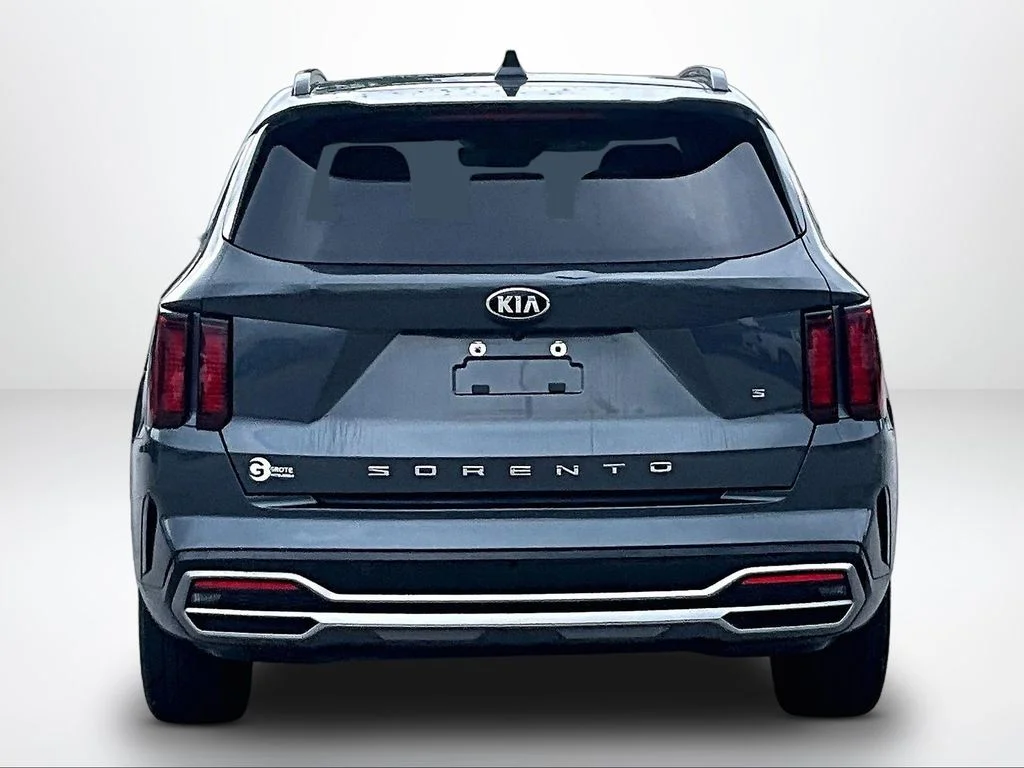 Used 2021 Gray Kia S image 5