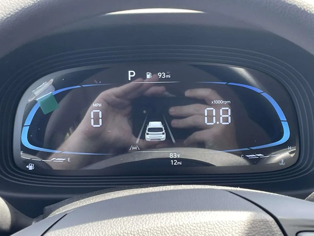 New 2026 Silver Hyundai SE image 18