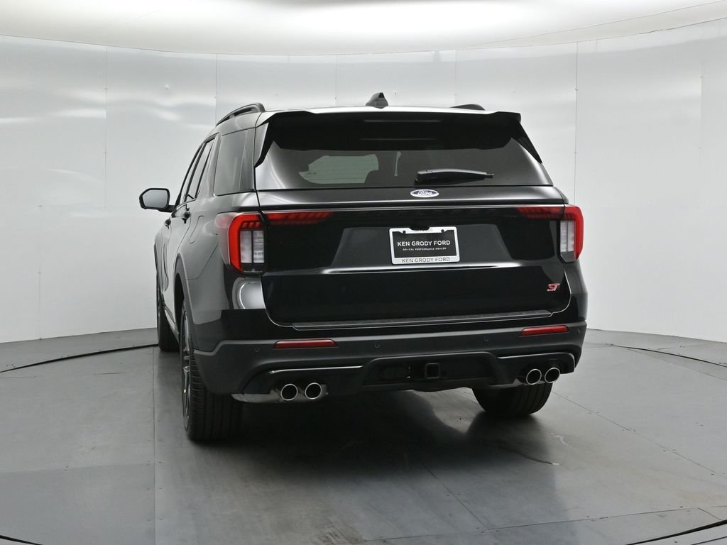 New 2026 Agate Black Metallic Ford ST image 28