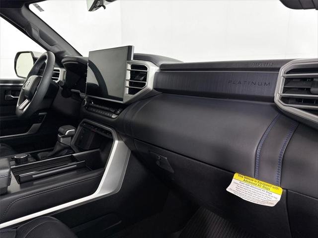 Certified Used 2025 WIND CHILL PEARL Toyota  image 43