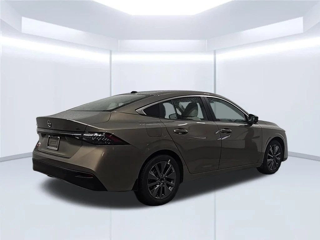 New 2026 Bronze Nissan SL image 5