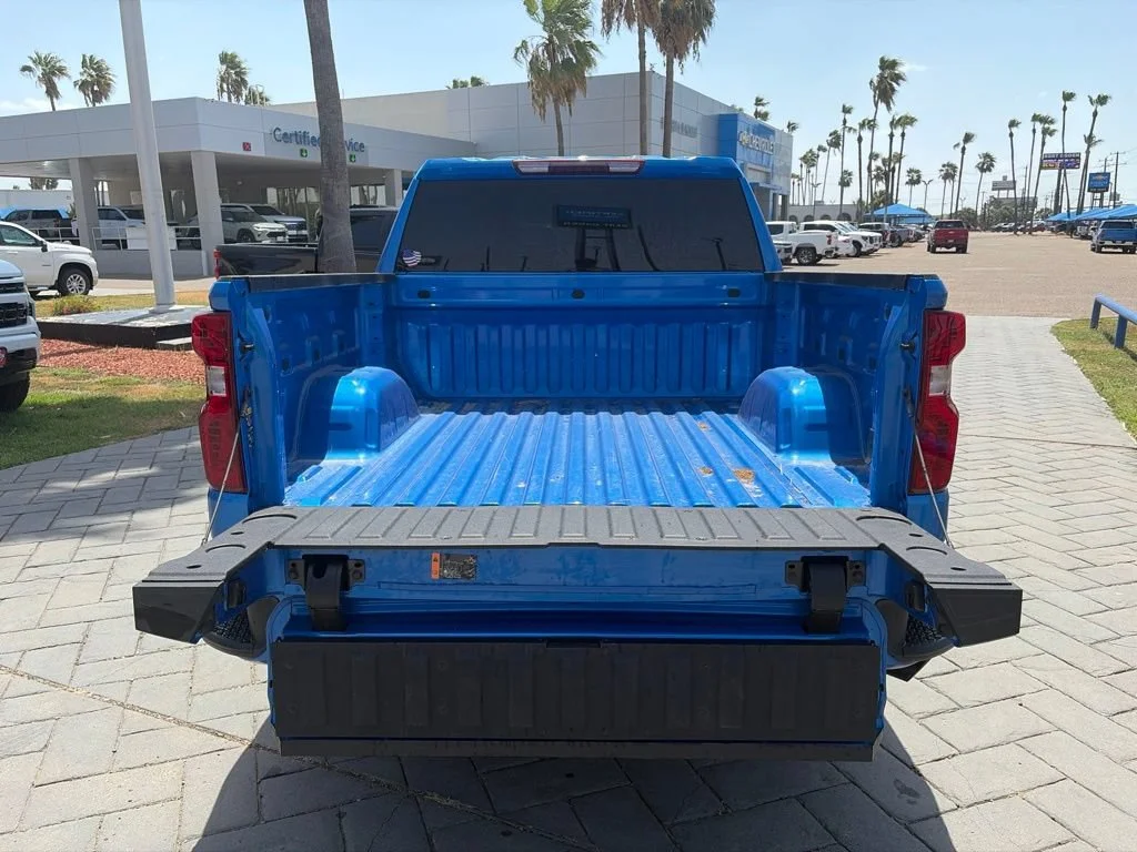 Used 2026 Riptide Blue Metallic Chevrolet Custom image 5