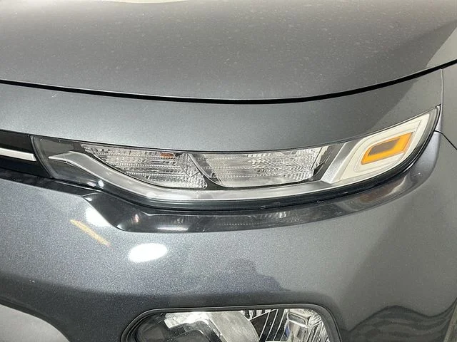 Used 2020 Gray Kia LX image 21