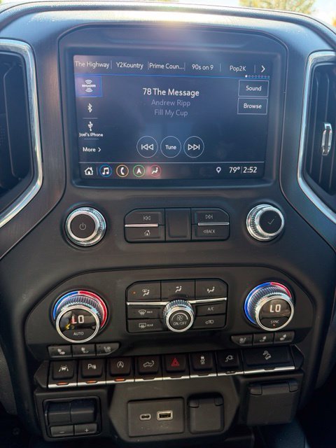 Used 2019 Summit White GMC AT4 image 17