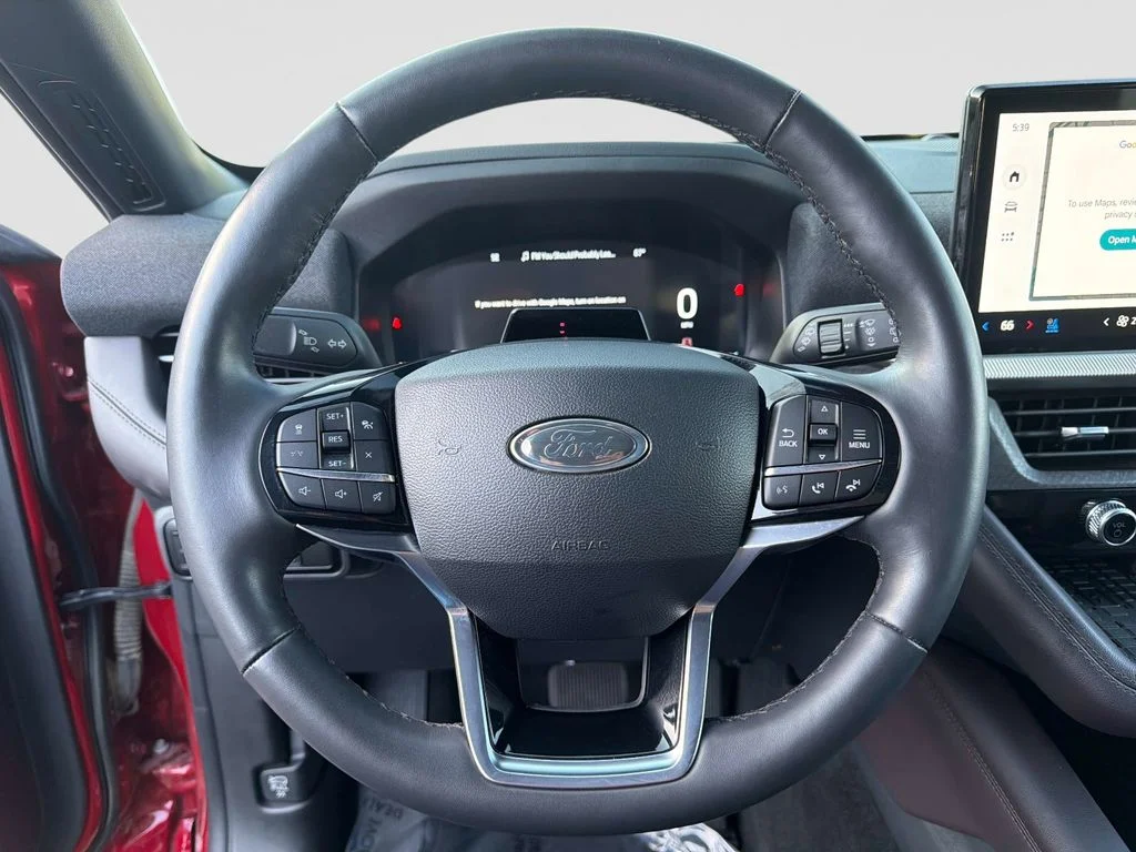 Used 2025 Rapid Red Metallic Tinted Clearcoat Ford Platinum image 32