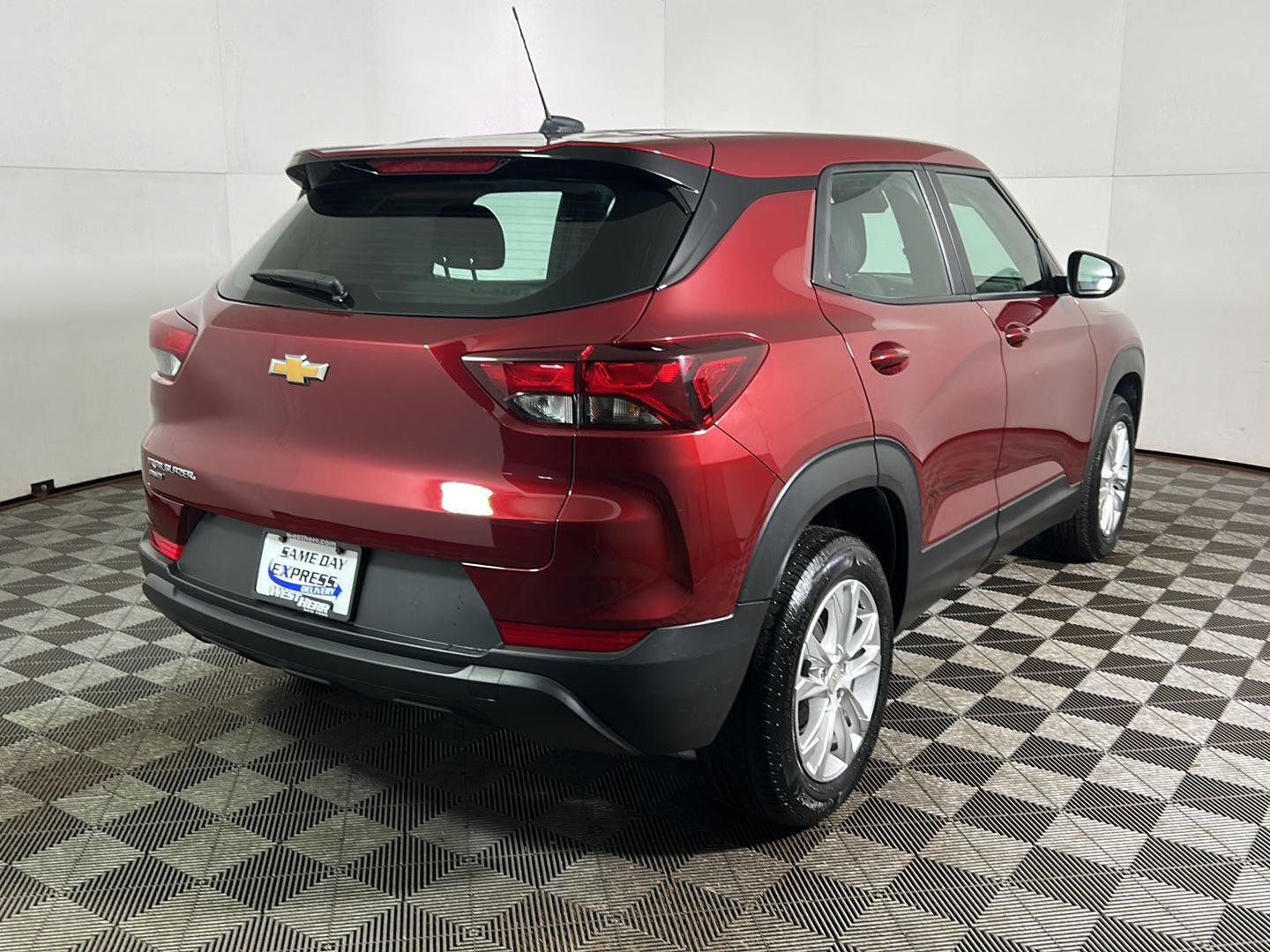 Used 2023 Crimson Metallic Chevrolet LS image 6