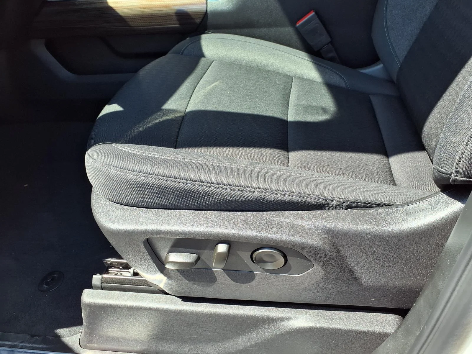 Used 2024 Summit White Chevrolet RST image 23