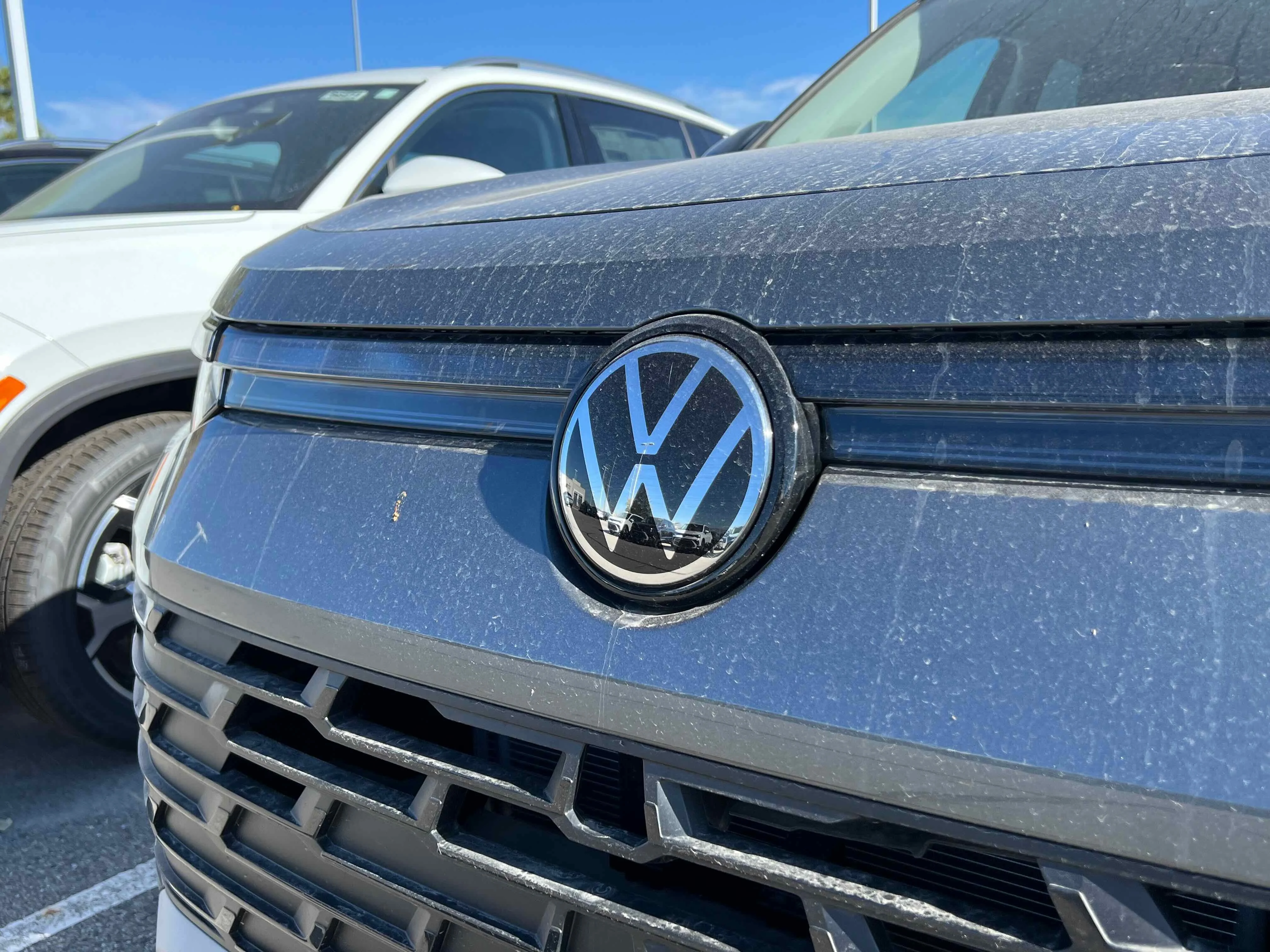 New 2025 Platinum Gray Volkswagen SE image 6