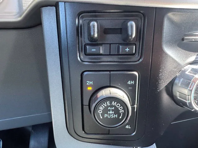 Used 2021 Blue Ford XLT image 29