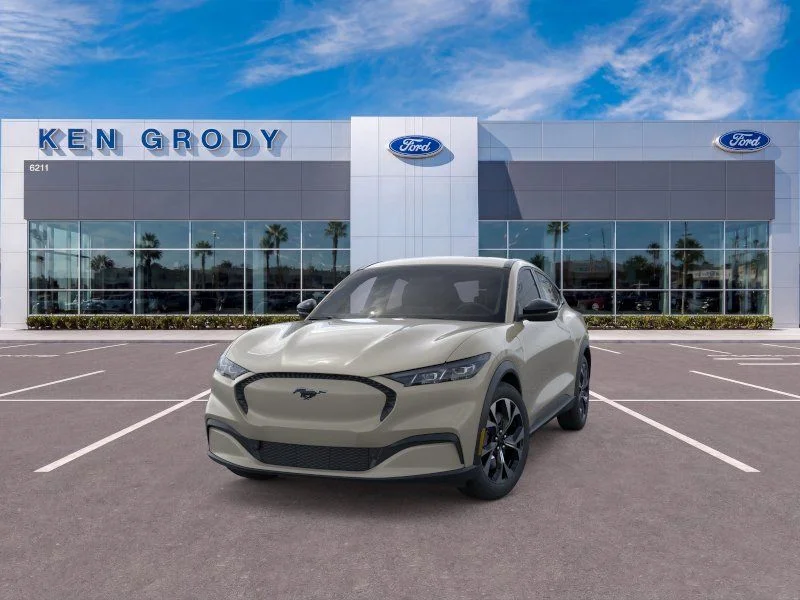 New 2026 Desert Sand Ford Select image 3