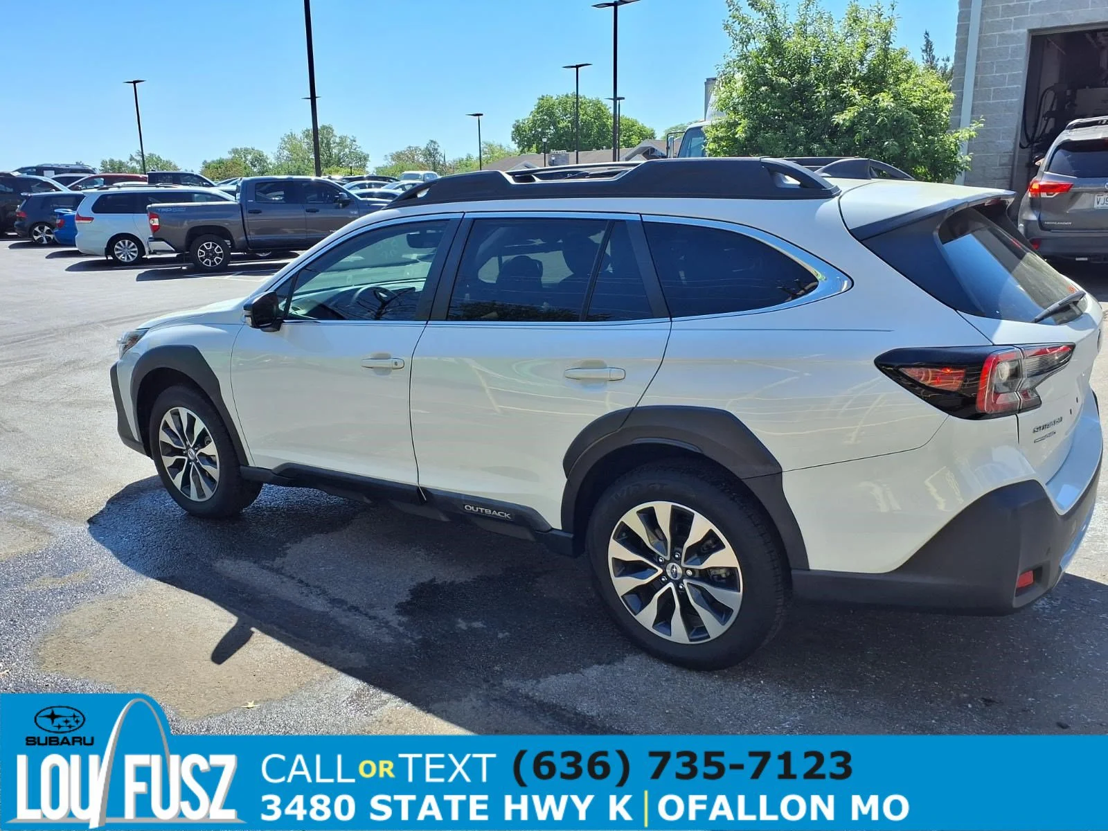 Used 2024 Crystal White Pearl Subaru Limited image 32