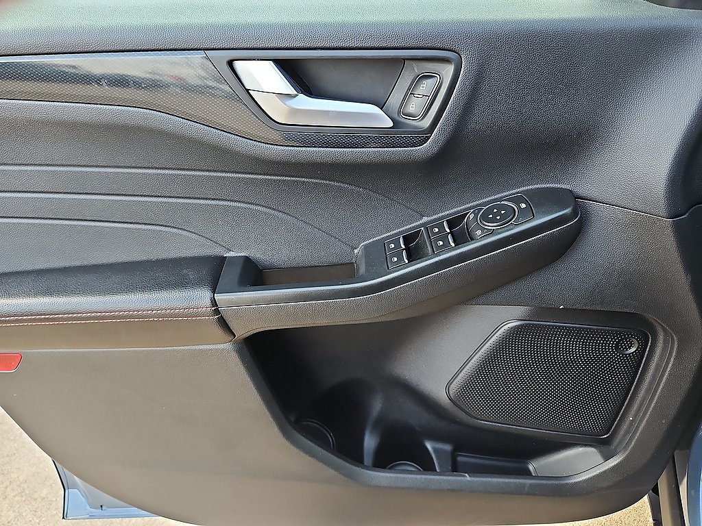 Used 2025 Vapor Blue Ford ST-Line image 14
