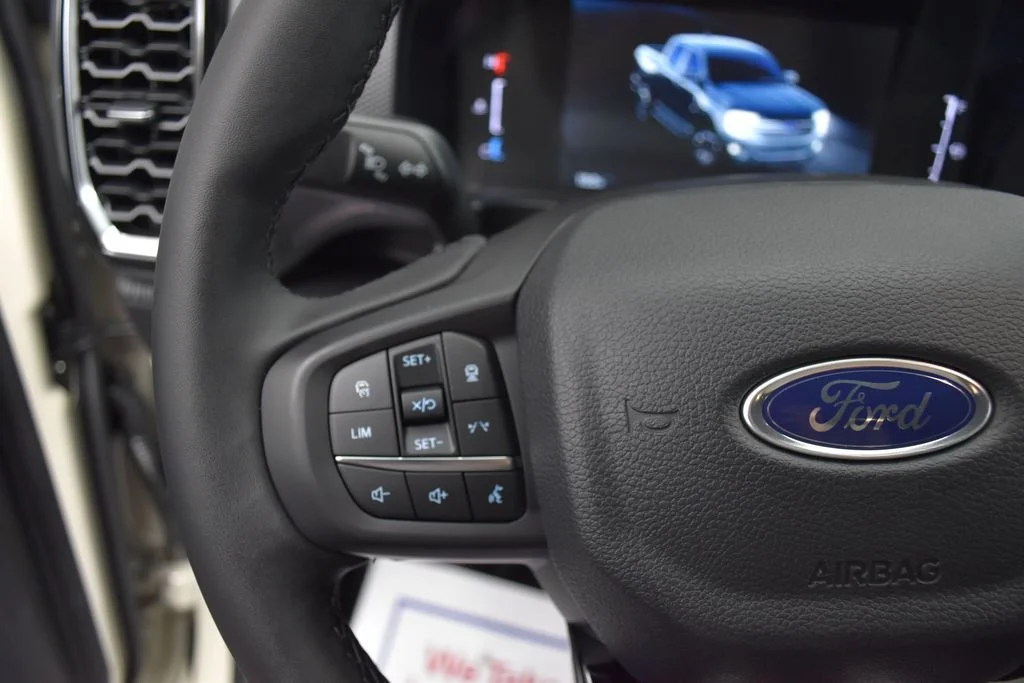 New 2026 Beige Ford XLT image 9