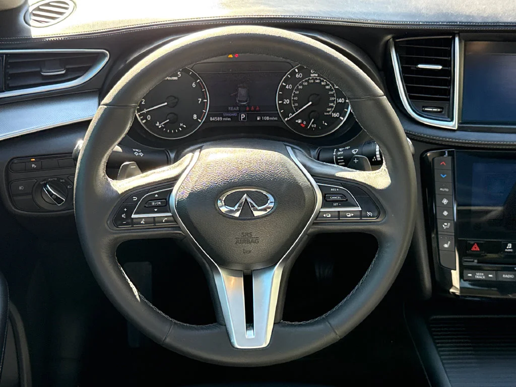 Used 2020 Black Obsidian INFINITI LUXE image 14