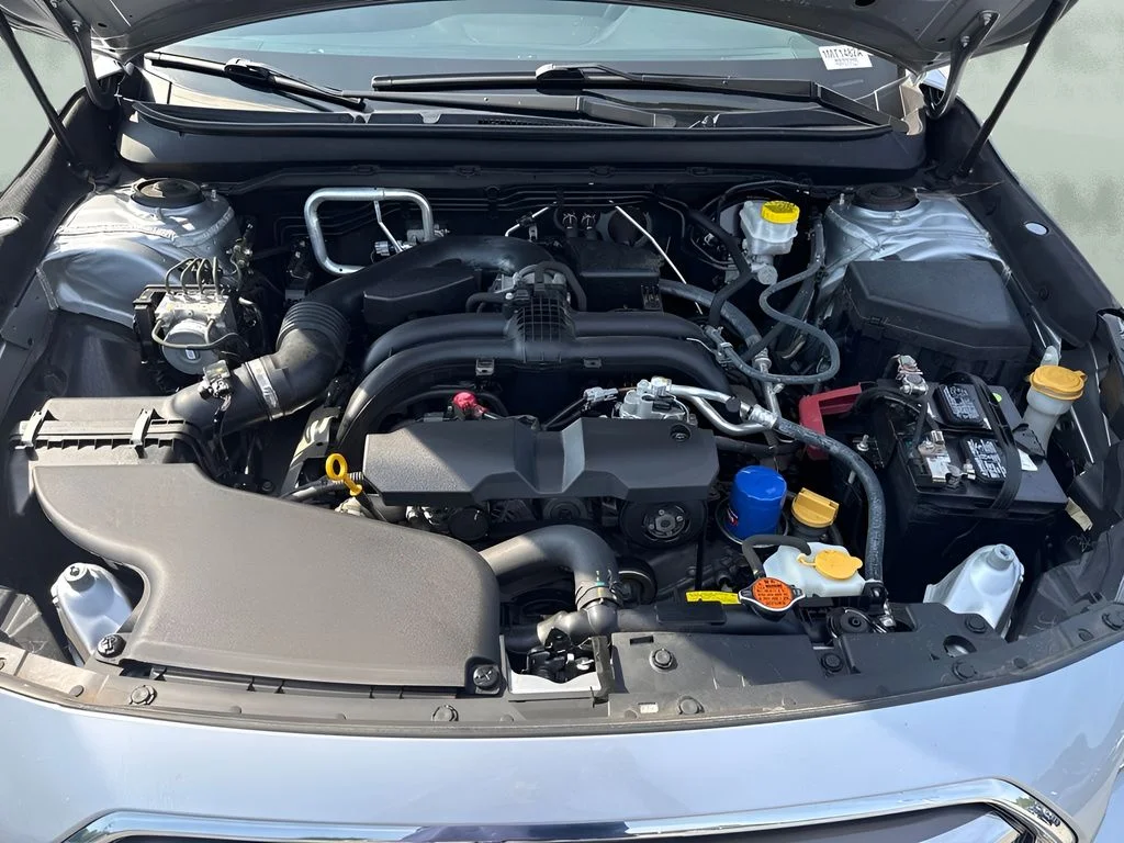 Used 2018 Silver Subaru 2.5i Premium image 34