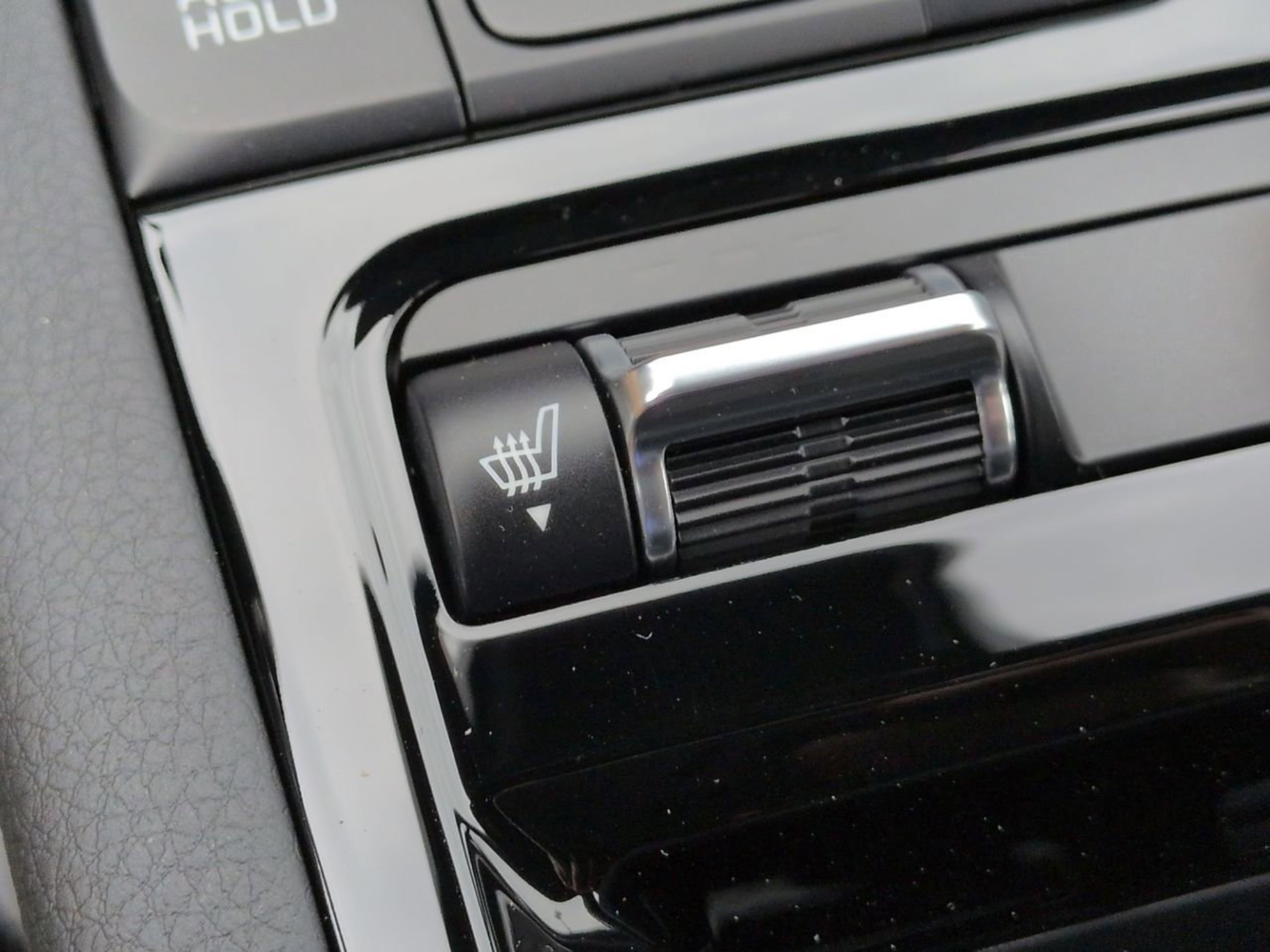 New 2026 Snow White Pearl Kia GT-Line FWD image 22