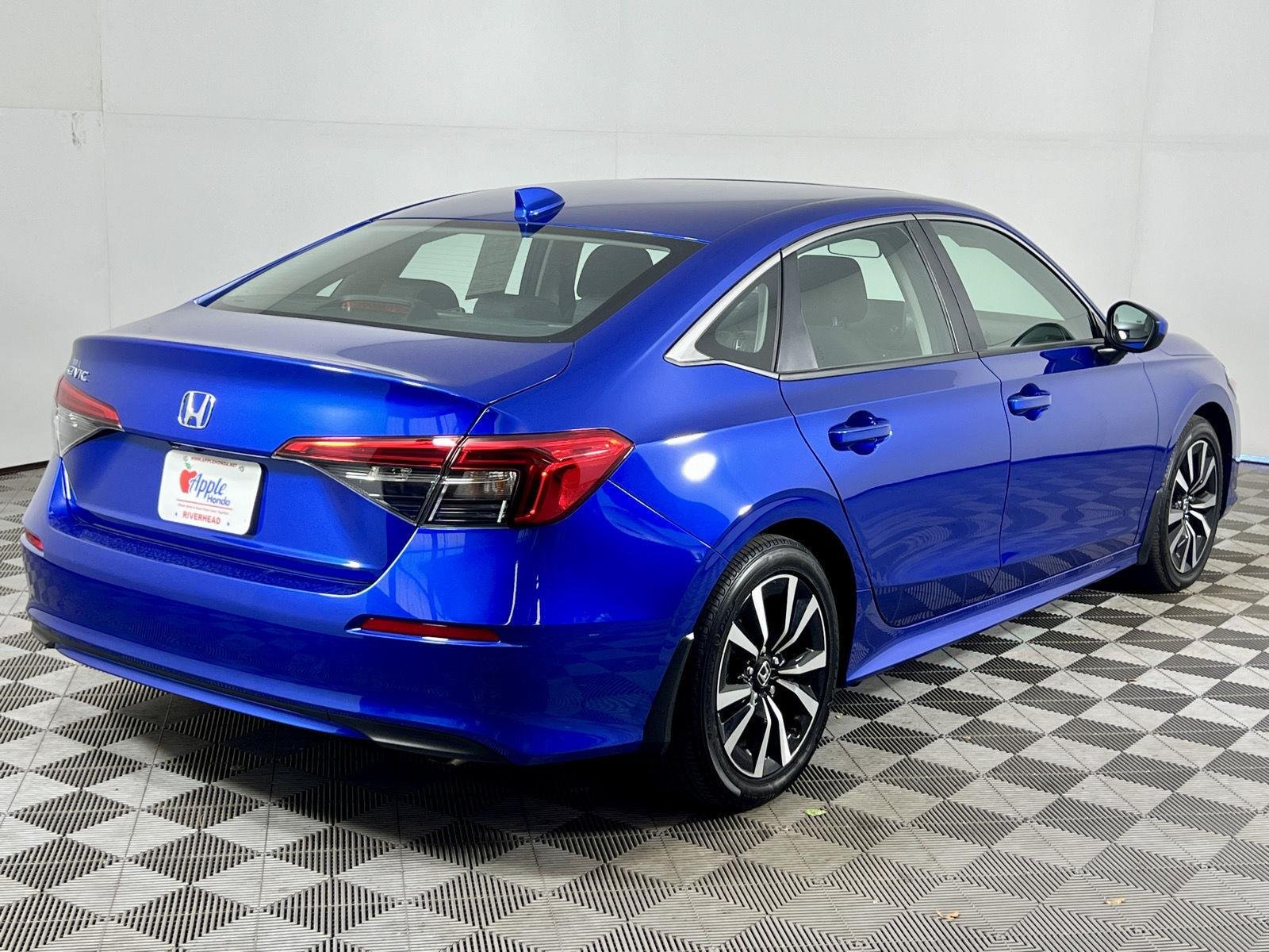 Used 2022 Aegean Blue Metallic Honda EX image 6