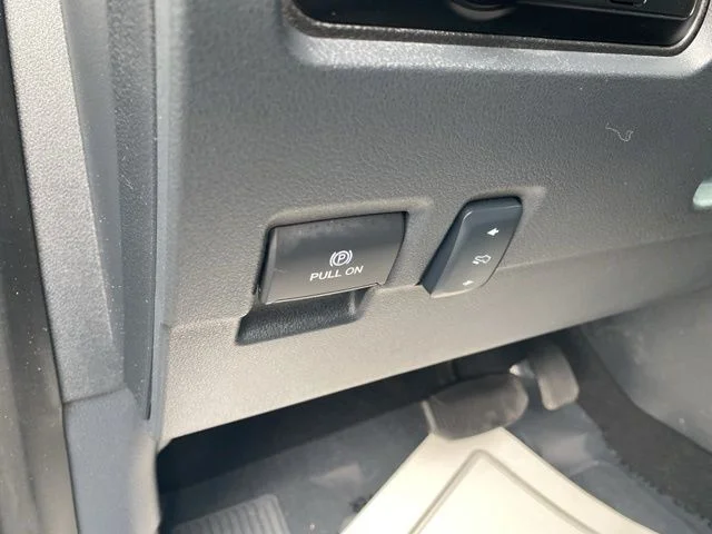 Used 2023 Silver Ford Lariat image 18