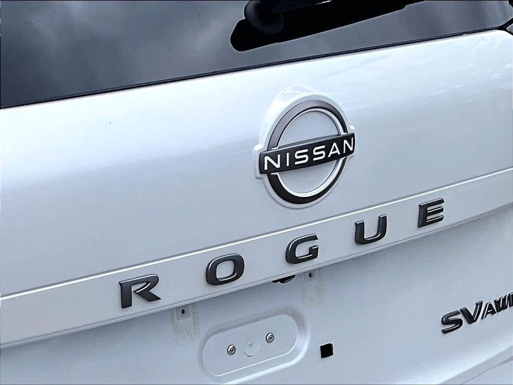 Used 2024 White Nissan SV image 27