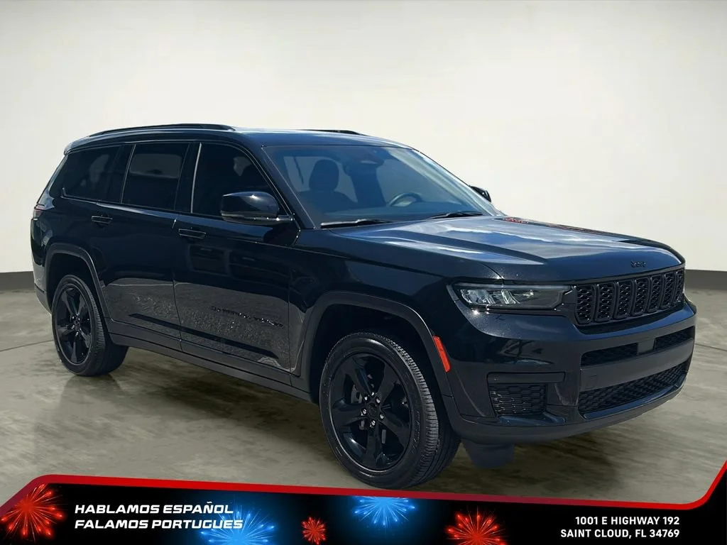 Used 2024 Black Jeep Altitude X 4x4 image 8